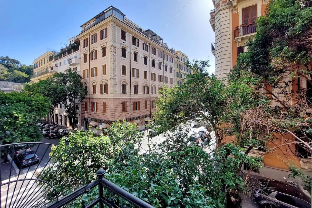 Appartamento "Corso - Cuore Di Roma" By Flatinローマ エクステリア 写真